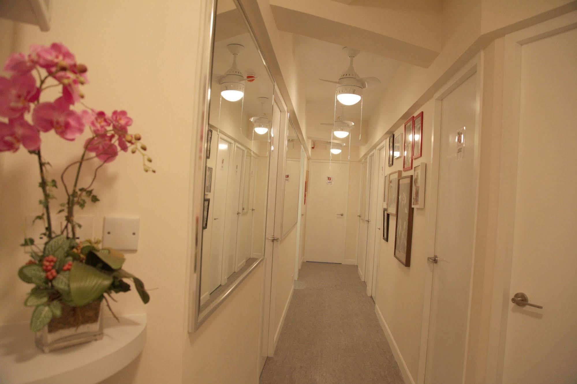 Hotel Apple Lnn Causeway Bay Hong Kong Esterno foto